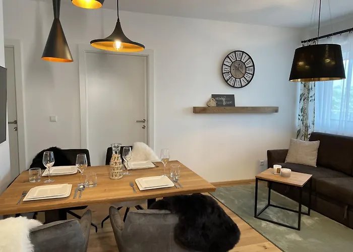 Apartman Local View - By Mynests *