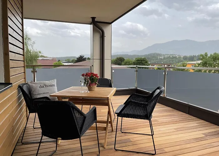 Local View - By Mynests