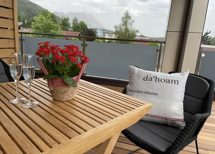 Local View - By Mynests Grobming